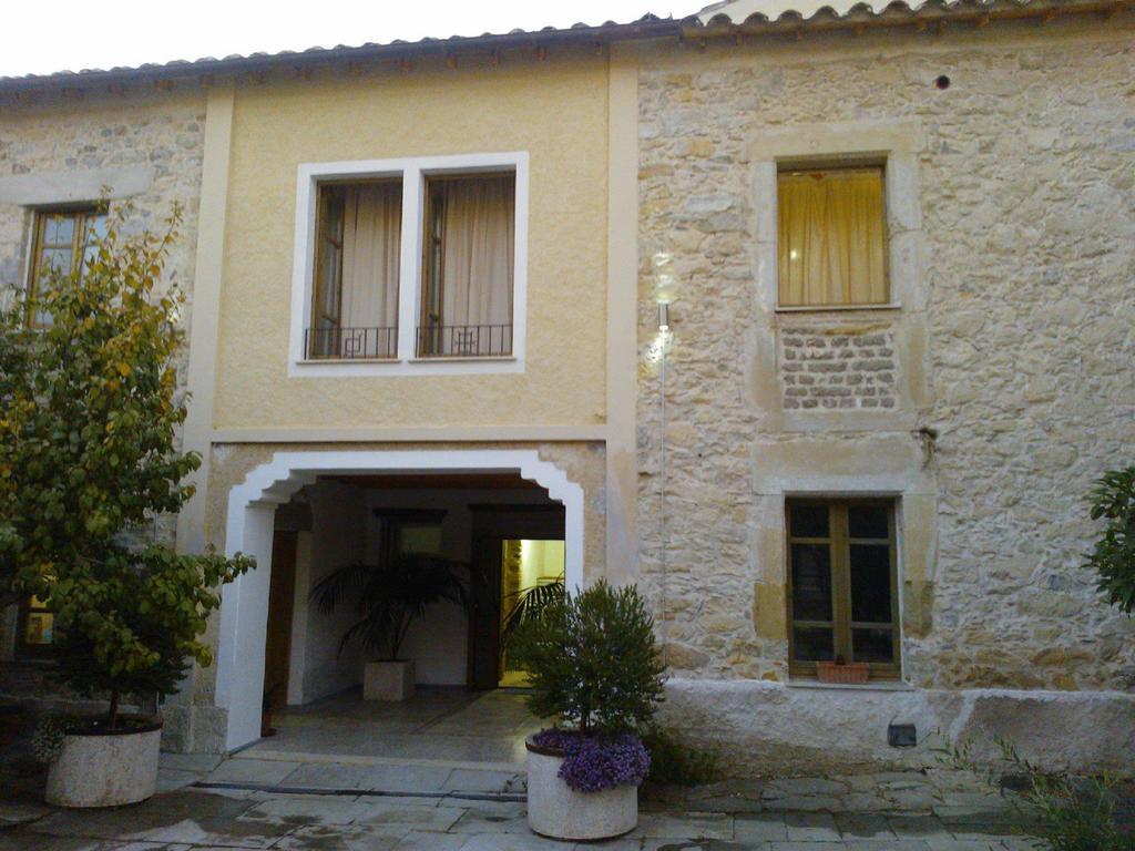 Abas Ristorante Pizzeria Affittacamere Ales Εξωτερικό φωτογραφία