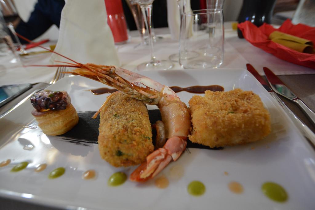 Abas Ristorante Pizzeria Affittacamere Ales Εξωτερικό φωτογραφία