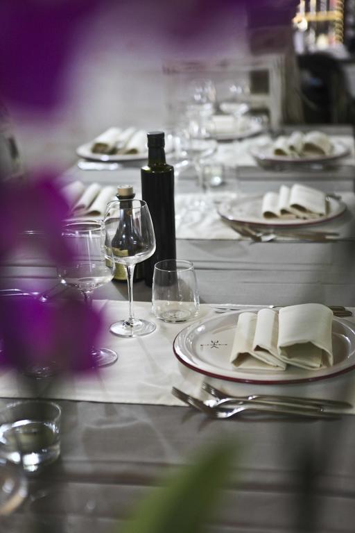 Abas Ristorante Pizzeria Affittacamere Ales Εξωτερικό φωτογραφία