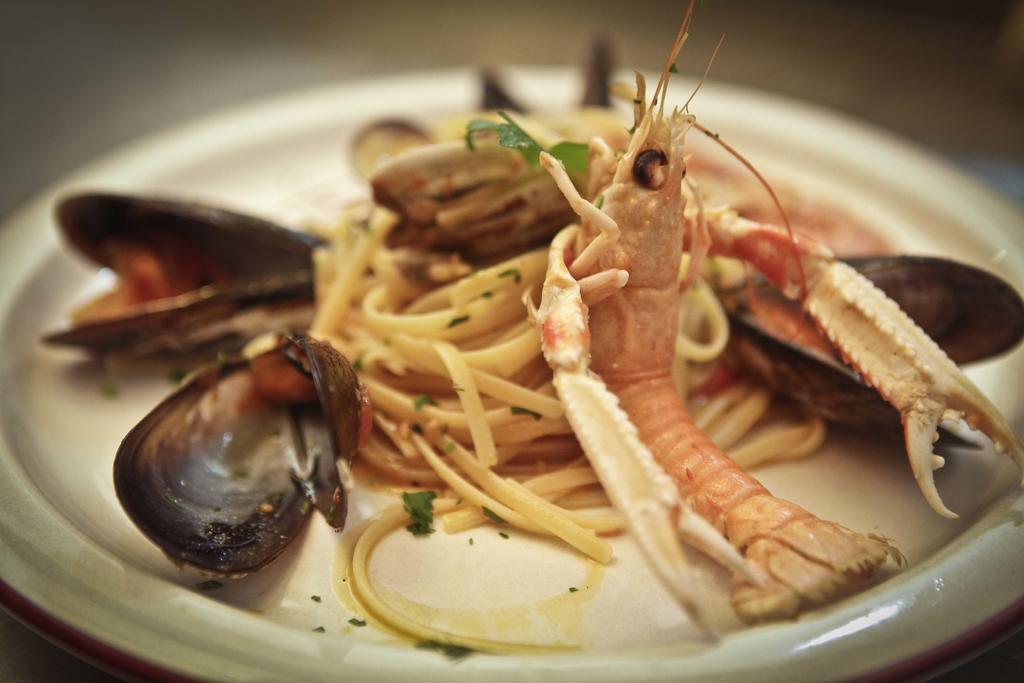 Abas Ristorante Pizzeria Affittacamere Ales Εξωτερικό φωτογραφία
